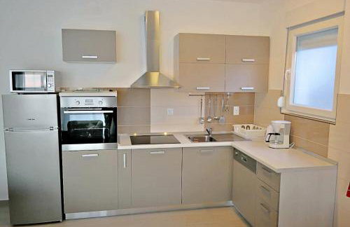 House Natali 70m from the beach - free EV top up - Photo 9