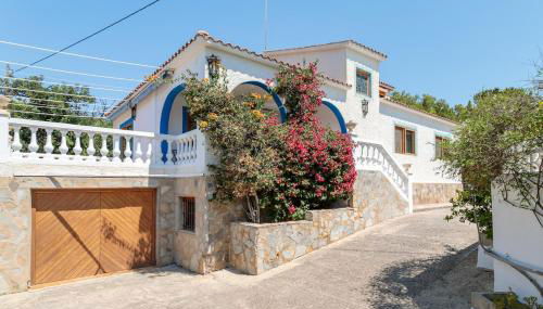 Villa with private swimming-pool in quiet location - Foto 4