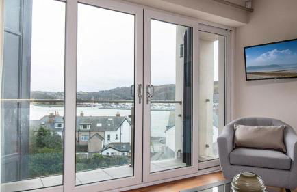 Castle Penthouse - Photo 2