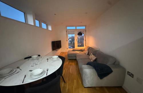 Ideally located Didsbury Chorlton gated parking - Pass the Keys - Foto 18