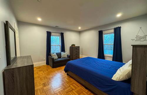 7BR Estate with Htd Pool Near Gillette, World Cup - Foto 20