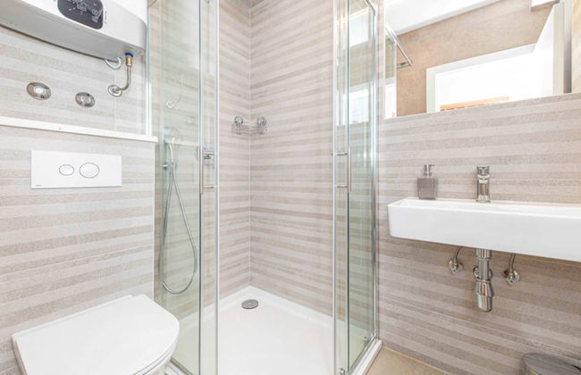 Expansive Retreat With Private Pool & Bbq, Near the Beach - Foto 25