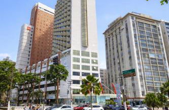 Flat em frente ao mar com piscina varanda e AC - Foto 22