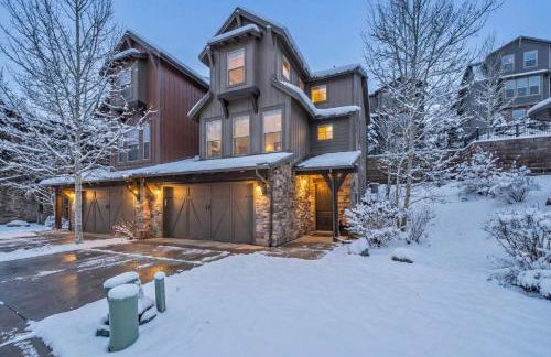 Charming 3BR-Near Skiing & Hiking - Foto 1