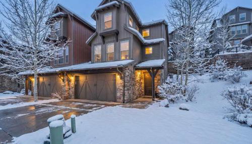 Charming 3BR-Near Skiing & Hiking - Foto 1