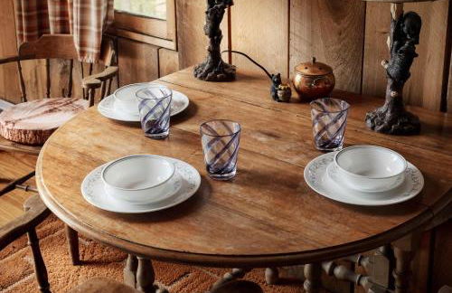 Stunning Mountain Views w Deck & Grill on 5 Acres! - Foto 24