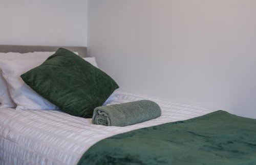 3 Bedroom House with Free Parking - Foto 48