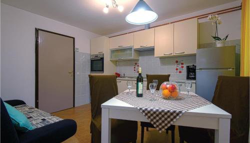 One-Bedroom Holiday Home In Strigova - Foto 2