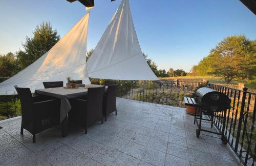 Zakątek na skraju lasu - Foto 14