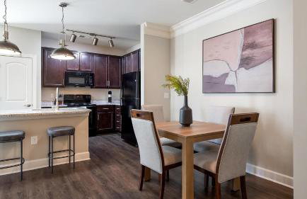 Landing Stylish 3BD Clubhouse Gym - Photo 39