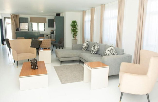 4 Bedroom Private Villa Villa La Tourelle - Photo 11