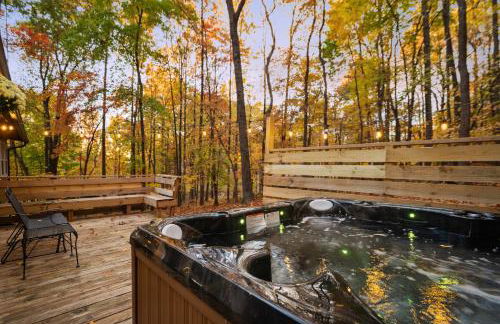 Cozy Bear-Themed Mountain Cabin, Relaxing Hot Tub - Foto 4
