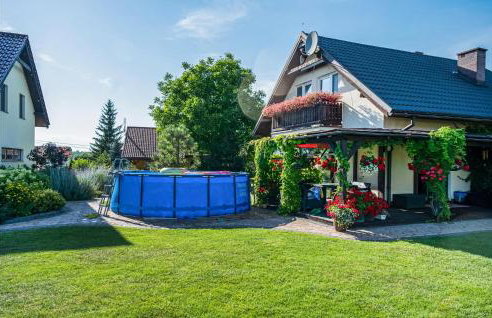 2 Bedroom Amazing Home In Ploskinia - Foto 1