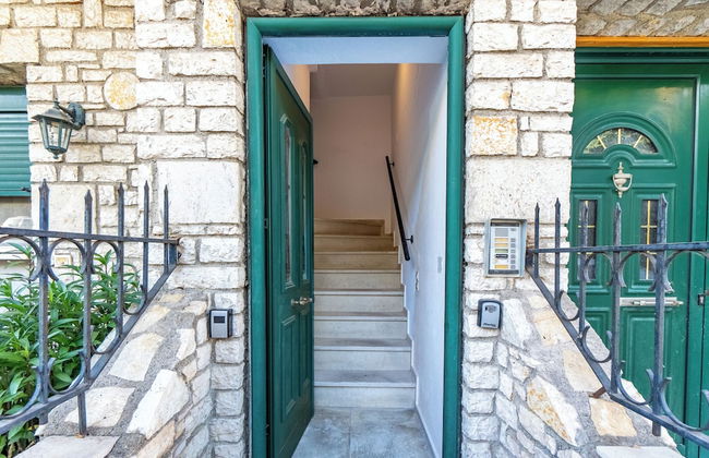 Seaview Portside apartment - Photo 14