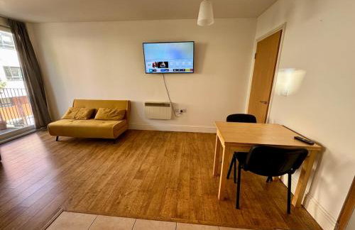 Trendy Studio Flat, 8 Minutes to central London - Photo 3