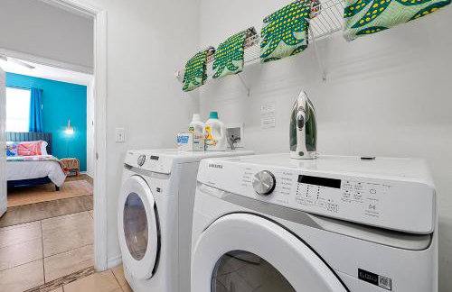 Lilo & Stitch Themed Villa 10 Min to Disney! Heated Pool & Game Room - Foto 42
