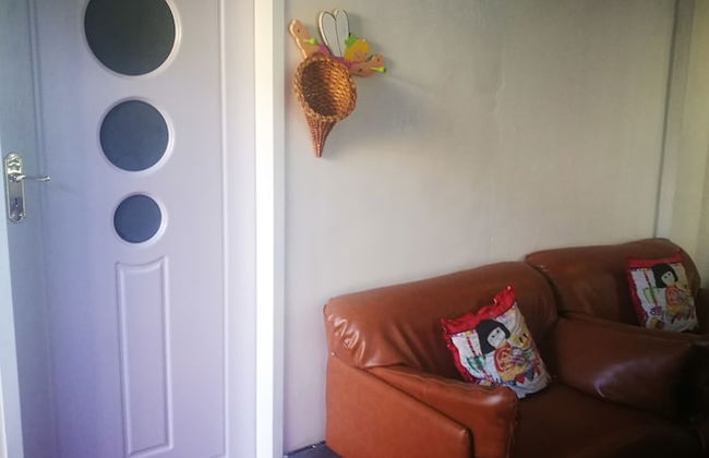 Naisar Royal White Apartment - Photo 1