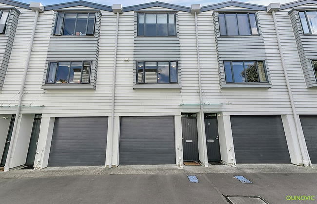 Balcony+Parking 3BR Gem Near Arena | Zodiak Stays - Foto 20