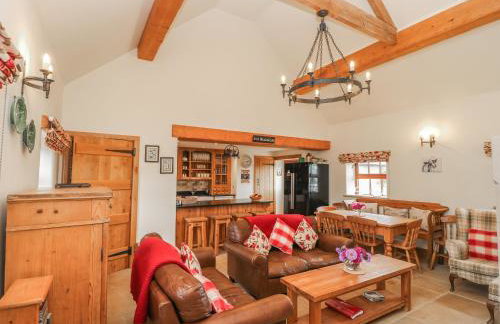 The Cow Barn - Photo 2