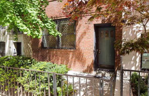 Designer Home in Diplomat District - Foto 26