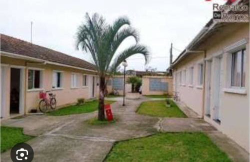 Casa térrea com 2 quartos em Itanhaem - Foto 2