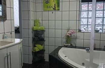 FeWo Blaue Oase, Netflix, Massagesessel, Whirlpool Badewanne - Foto 24