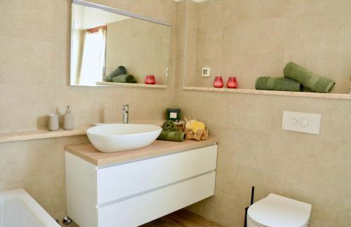 Villa "San Servolo House" with sea view and private heated pool! - Foto 11