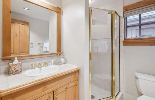 Villa Montane 219 by East West Hospitality - Foto 32