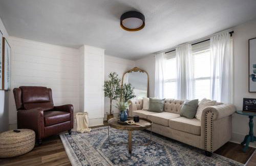 Walkable to Everywhere in Little Italy- Near CWRU and Cleveland Clinic Main Campus - Foto 2