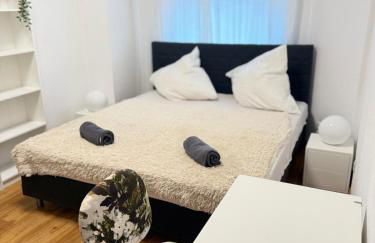 City apartment with private parking - Foto 2