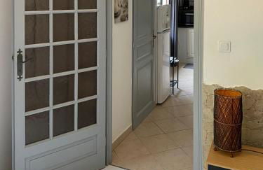 Villa Serenice - F2 au calme, climatisé, WIFI et parking gratuit - Foto 16