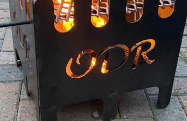 Luxury cosy carriage with electric private hot tub - Photo 19