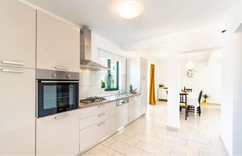 Beautiful Home In Pupnat - Photo 27