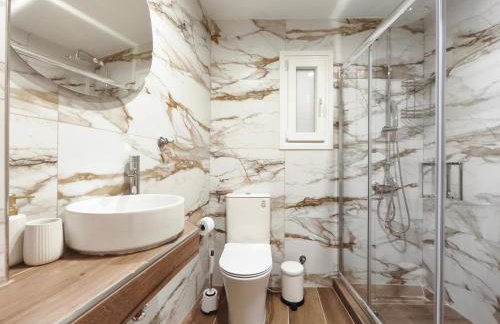 Cosy apartment next to Larissa station 100Mbps & Balcony - Foto 2