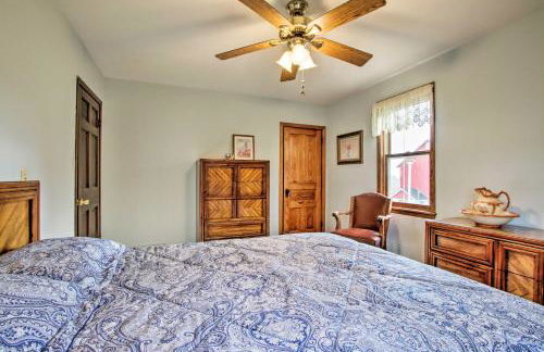 Wisconsin River Valley Farmhouse Fire Pit and View - Foto 16