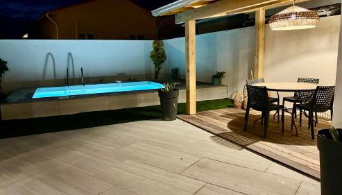 Villa Altea- Lido Marana - piscine privée exclusive - plage à pied - 3 bedrooms house - private swimming pool - beach access on foot - Foto 2