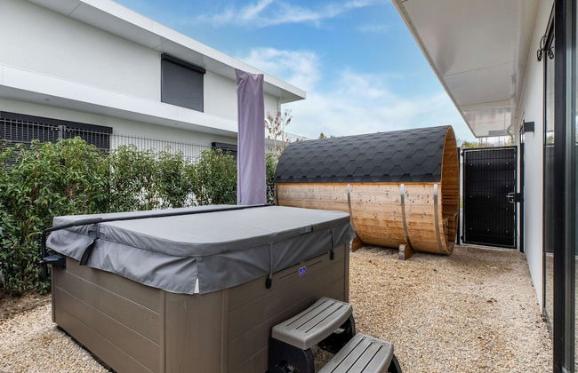 Brand new Luxury Villa on a Small-scale Park With its own Jetty - Photo 71