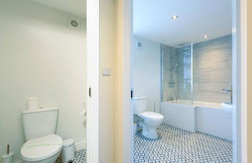 Large 4-Bedroom House in Banbury - Foto 11