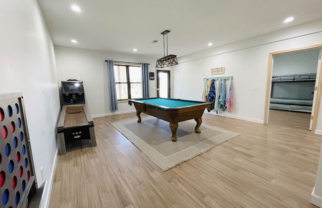 Amazing Lake House With Beach Access 4 Bedroom Home by RedAwning - Foto 34