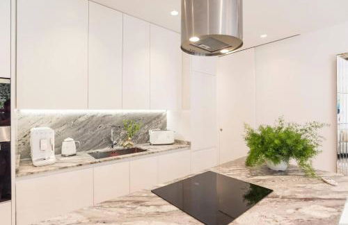 Location-Comfort-Design-Quality - Photo 11