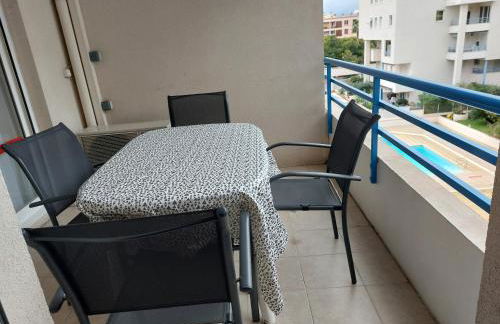 FREJUS proche plage - Location Appartement F2 climatisé avec balcon - Foto 5