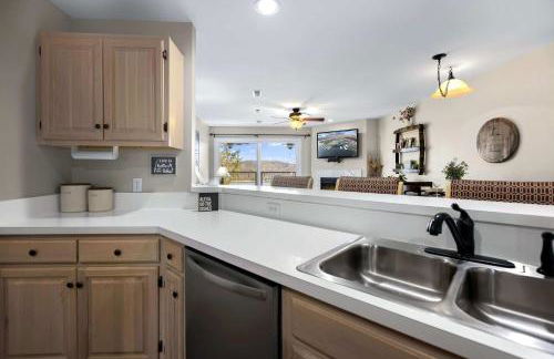 Family Lakefront Oasis - Picture Perfect Retreat - Foto 38