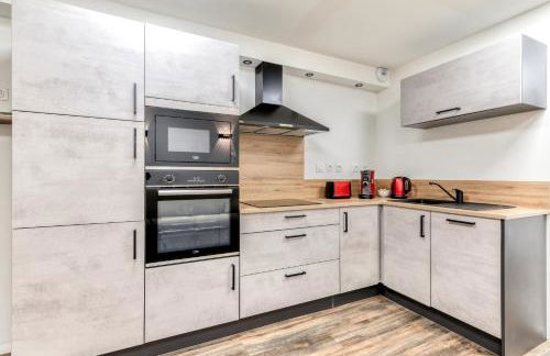 Côté Palais avec Climatisation - Fibre & Netflix - Spacieux en rez-de-chaussée - Foto 17