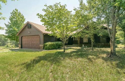 BLAZE your Own Trail! 100 Acres Private Property - Foto 7