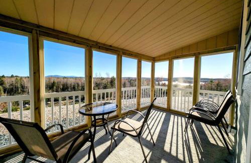 Spacious Cabin Complex with Flanders Pond Access, Ideal for Group Getaways, Located Near Sullivan, Maine - Photo 20