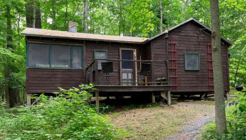 Luxury Camping Cabin with Fireplace near Hanover, New Hampshire - Foto 3