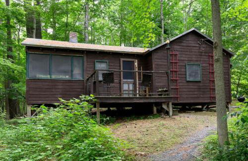 Luxury Camping Cabin with Fireplace near Hanover, New Hampshire - Foto 3