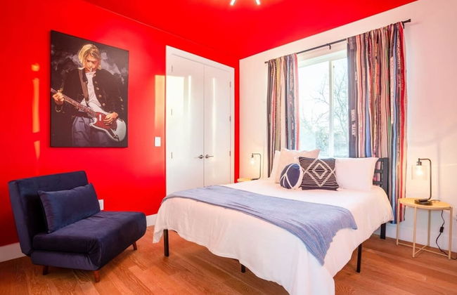 Chic 4BR Pool House - Steps to South 1st Street - Foto 35