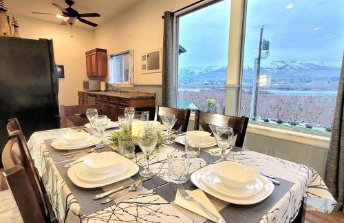 Immaculate Home w/ Mtn and River Views! - Foto 15