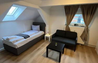 Kleine 1 Zimmer Unterkunft in Neumünster - Photo 1